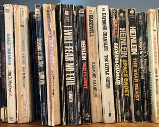 Vintage Paperback Books: Heinlein