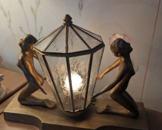 Vintage art deco lamp