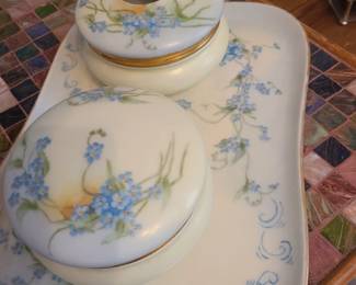 1920's hair receiver set