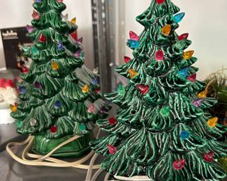 VINTAGE CERAMIC SMALL TREE