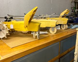 TRAVELING CAST IRON SPRINKLER