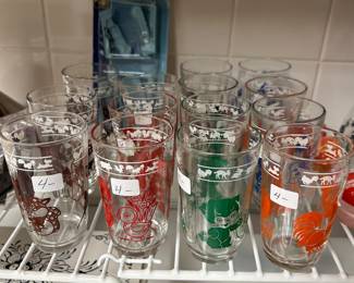 VINTAGE JUICE GLASSES
