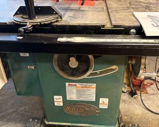 GRIZZLEY TABLE SAW