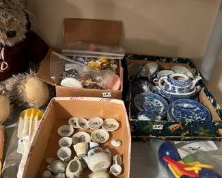 VINTAGE CHILDRENS TEA SETS AND DISHES