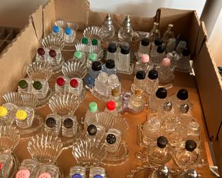 SALT & PEPPER COLLECTION