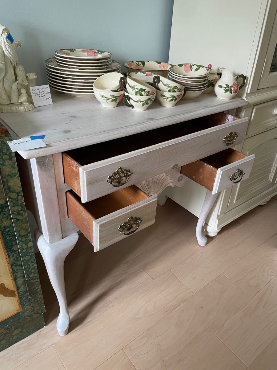  	#2	Queen Anne Style - 3 drawer. White washed side table	35x20x31	30.00																							