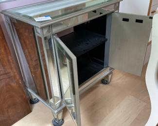 	#15	Mirrored Silver Storage Cabinet/Chest. 2 doors 	28x16x30		40.00																							