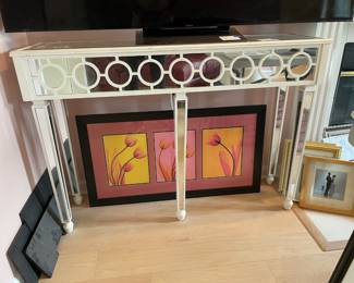 	#18	Silver Mirror w/circular panel console table	49x14x35		40.00																							