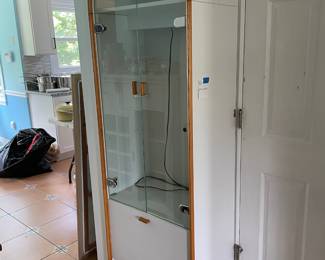 	#36	Arched Honey Oak Trim - Glass Doors and 1 drawer	23.5x15x75.5		60.00																							