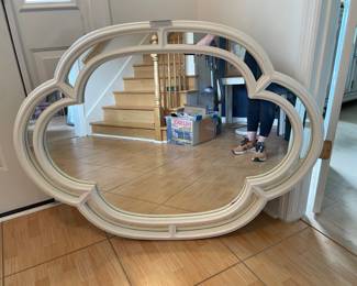 	#23	Distressed White Oval Inlay Mirror	47x35.5		50.00																							