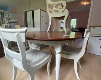 	#11	Farmhouse style oval oak table. w/5 chairs, 1 captains chair	60x44x30		120.00																							