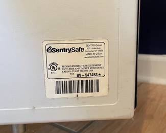 	#34	Sentry Safe - Fire Proof	18.5x18x20.5		150.00																							