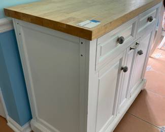 	#7	White Kitchen Cart on wheels. w/2 drawers, 2 doors, spice cabinet. Marble cutting board	41.5x21x36		125.00																							