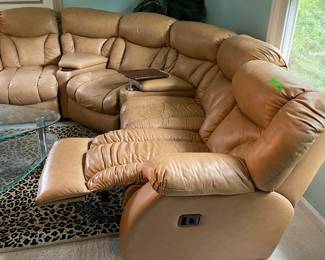 	#71	Lane Furniture - 466 Sydney Rounded Section. With double recliner with storage compartments and attached remote table *you move* located upstairs	8ftx8ft		750.00																							