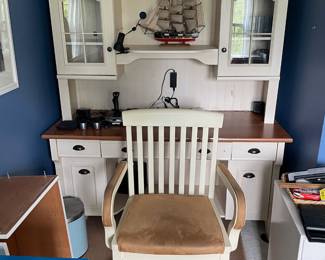 	#51	Christopher Lowell Farmhouse Style Office Desk + Chair - 4 doors, 3 drawers YOU MOVE	61X24X72		40.00																							