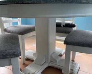 	#8	Round Distressed Kitchen Pedestal Breakfast Table - 4 chairs	46x30		125.00																							