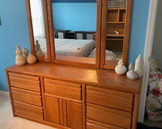 	#59	Oak Chest of Drawers - with folding mirror. 7 drawers, 2 doors. YOU MOVE	66x16.5x30-71"		65.00																							