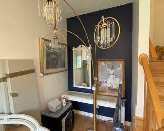 	#28	Vintage Mid Century Waterfall Floor Lamp w/Marble Base	86x46x15		125.00																							