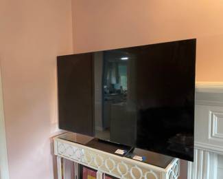 	#21	Sony. XBR-65X930D 65" TV 	65"		250.00																							