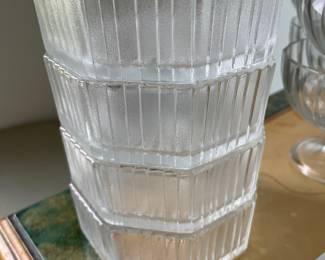 	#121	Vintage 4pc Set Octagon Berry Dishes			14.00																							