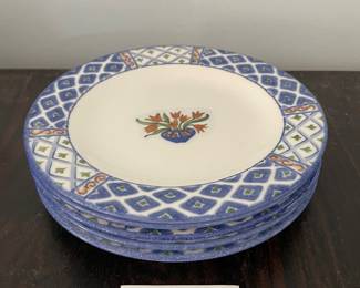 	#106	Royal Doulton "Marisol" Made in England - Salad Plates 7 3/4"			20.00																							