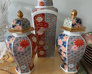 	#111	MCM Arita Imari Fan Set			45.00																							
