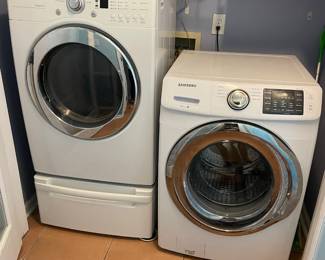 	#77	Samsung washer dryer - working 			400.00																							