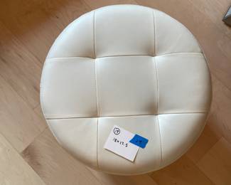 	#19	Tufted Seat/Swivel Ottoman Stool	18x17.5		15.00																							
