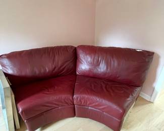 	#22	Burgundy "Leather" Style U shaped	92x36x35.5		50.00																							