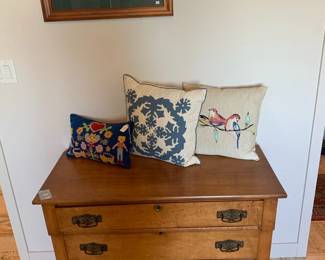 Antique chest of drawers