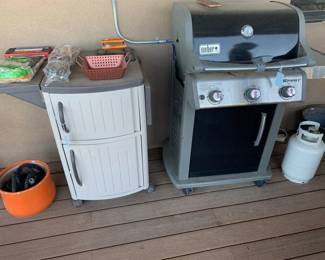 Weber Spirit gas grill with tank