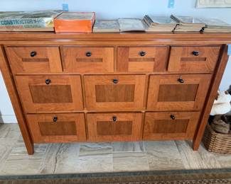 Nice contemporary chest of drawers