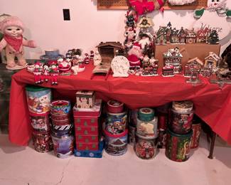 Christmas Tins, Village Houses