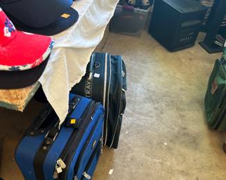 Luggage, Hats, Heater