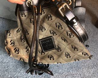 Dooney & Bourke