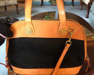 Dooney & Bourke