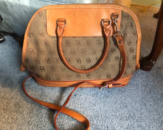 Dooney & Bourke