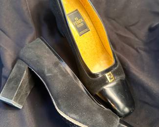 Shoes and Purses on pre-sale through the Whatnot app. 
Whatnot is a selling app. Download the app and then follow entrustedestatesalesnash. 
Send us a message on Whatnot of the shoes/purses you are interested in and we’ll get prices to you! 
Copy/paste this link to get a $15 credit toward your first purchase!
https://whatnot.com/invite/entrustedestatesales
