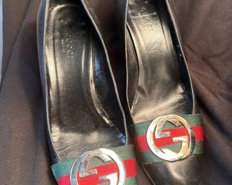 Shoes and Purses on pre-sale through the Whatnot app. 
Whatnot is a selling app. Download the app and then follow entrustedestatesalesnash. 
Send us a message on Whatnot of the shoes/purses you are interested in and we’ll get prices to you! 
Copy/paste this link to get a $15 credit toward your first purchase!
https://whatnot.com/invite/entrustedestatesales
