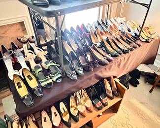 Shoes and Purses on pre-sale through the Whatnot app. 
Whatnot is a selling app. Download the app and then follow entrustedestatesalesnash. 
Send us a message on Whatnot of the shoes/purses you are interested in and we’ll get prices to you! 
Copy/paste this link to get a $15 credit toward your first purchase!
https://whatnot.com/invite/entrustedestatesales
