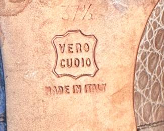 Shoes and Purses on pre-sale through the Whatnot app. 
Whatnot is a selling app. Download the app and then follow entrustedestatesalesnash. 
Send us a message on Whatnot of the shoes/purses you are interested in and we’ll get prices to you! 
Copy/paste this link to get a $15 credit toward your first purchase!
https://whatnot.com/invite/entrustedestatesales
