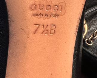 Shoes and Purses on pre-sale through the Whatnot app. 
Whatnot is a selling app. Download the app and then follow entrustedestatesalesnash. 
Send us a message on Whatnot of the shoes/purses you are interested in and we’ll get prices to you! 
Copy/paste this link to get a $15 credit toward your first purchase!
https://whatnot.com/invite/entrustedestatesales
