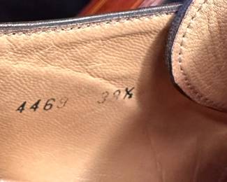 Shoes and Purses on pre-sale through the Whatnot app. 
Whatnot is a selling app. Download the app and then follow entrustedestatesalesnash. 
Send us a message on Whatnot of the shoes/purses you are interested in and we’ll get prices to you! 
Copy/paste this link to get a $15 credit toward your first purchase!
https://whatnot.com/invite/entrustedestatesales
