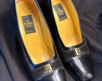 Shoes and Purses on pre-sale through the Whatnot app. 
Whatnot is a selling app. Download the app and then follow entrustedestatesalesnash. 
Send us a message on Whatnot of the shoes/purses you are interested in and we’ll get prices to you! 
Copy/paste this link to get a $15 credit toward your first purchase!
https://whatnot.com/invite/entrustedestatesales
