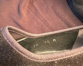 Shoes and Purses on pre-sale through the Whatnot app. 
Whatnot is a selling app. Download the app and then follow entrustedestatesalesnash. 
Send us a message on Whatnot of the shoes/purses you are interested in and we’ll get prices to you! 
Copy/paste this link to get a $15 credit toward your first purchase!
https://whatnot.com/invite/entrustedestatesales
