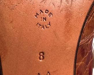 Shoes and Purses on pre-sale through the Whatnot app. 
Whatnot is a selling app. Download the app and then follow entrustedestatesalesnash. 
Send us a message on Whatnot of the shoes/purses you are interested in and we’ll get prices to you! 
Copy/paste this link to get a $15 credit toward your first purchase!
https://whatnot.com/invite/entrustedestatesales
