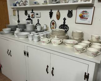 Several sets of fine China.