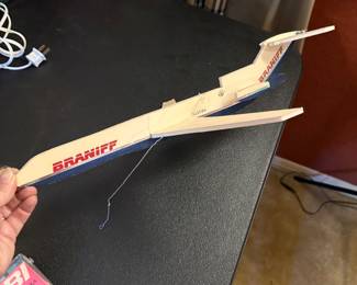 Braniff plane