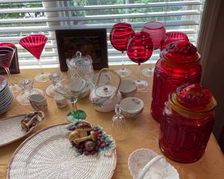 Red glassware