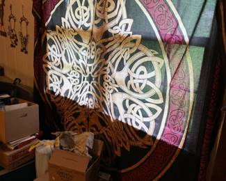 Hanging wall tapestry